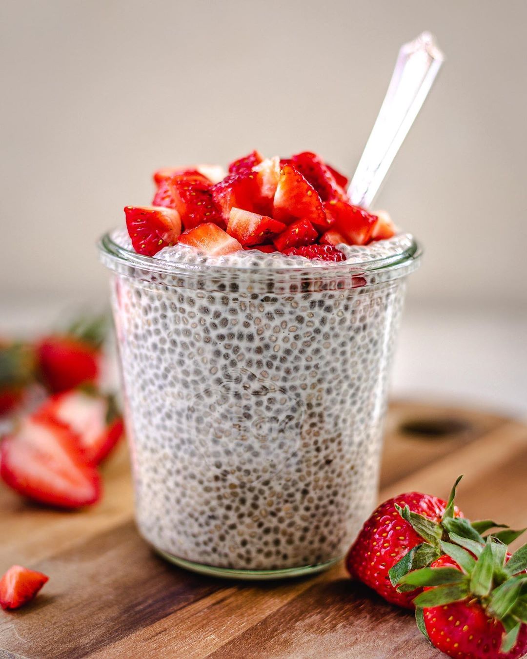 3-delicious-chia-pudding-ideas-from-hannah-sunderani