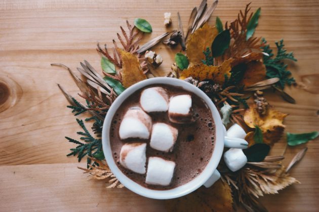 Hot Chocolate Charcuterie Boards Are the Winter Treat We Need