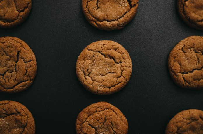 Making round cookies