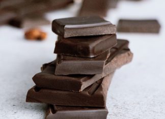 Dark chocolate. One of the foods that can reduce stress.
