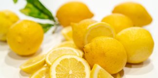 Lemon juice for cleaning