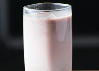 Chocolate strawberry shake