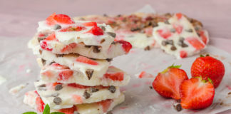 Yogurt bark