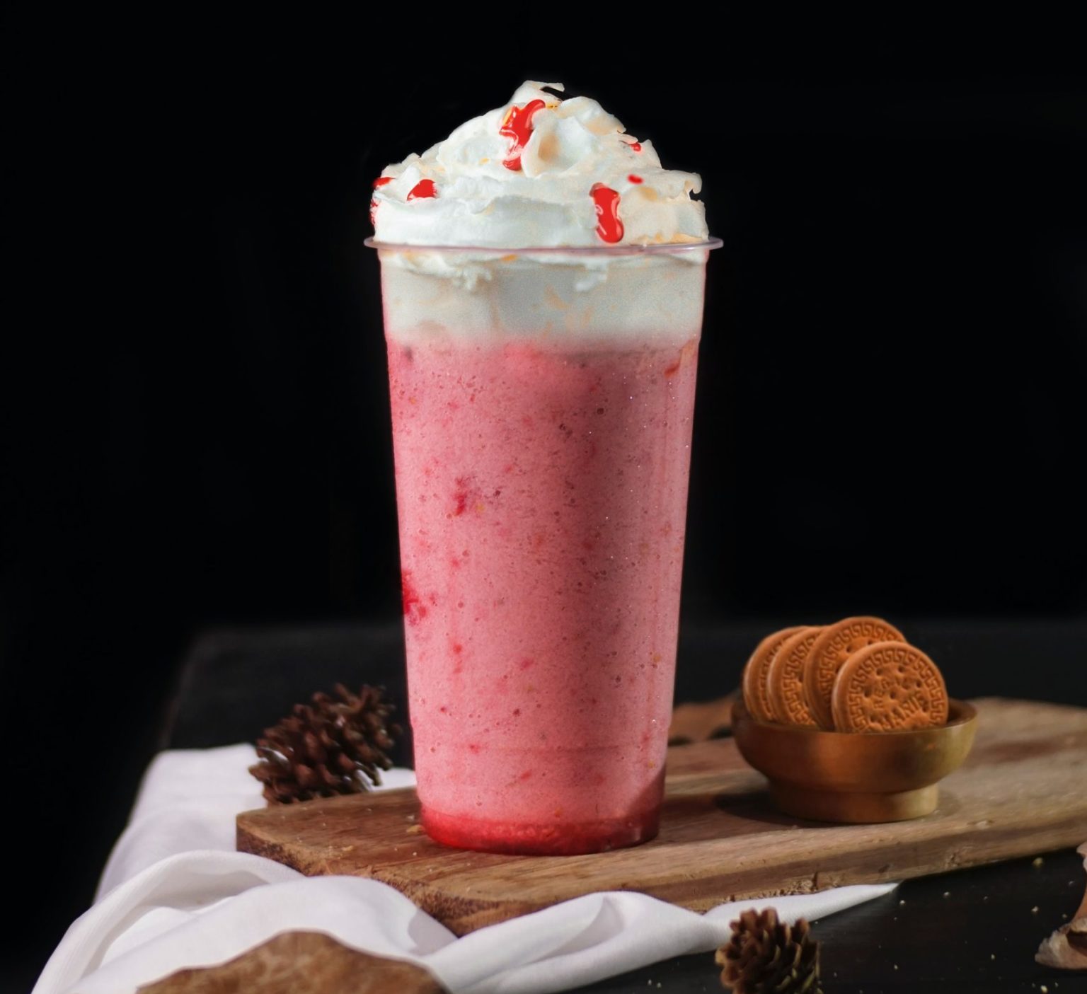 Your Guide to a DIY Strawberry Cream Frappuccino