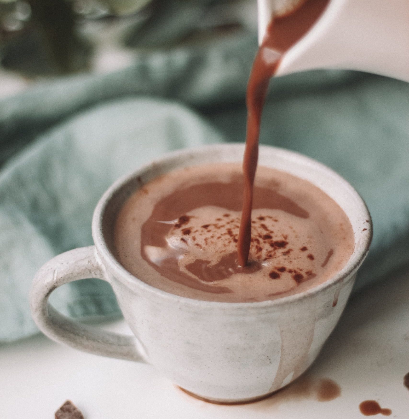 how-to-make-rich-and-delicious-hot-chocolate-foodisinthehouse