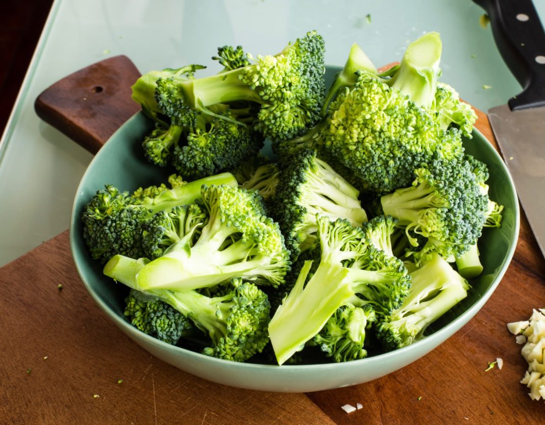 Broccoli vs Broccolini: What's the Difference Between Two Veggies ...