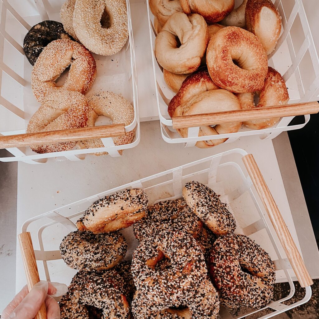 New York’s Best Bagels Guide - foodisinthehouse.com