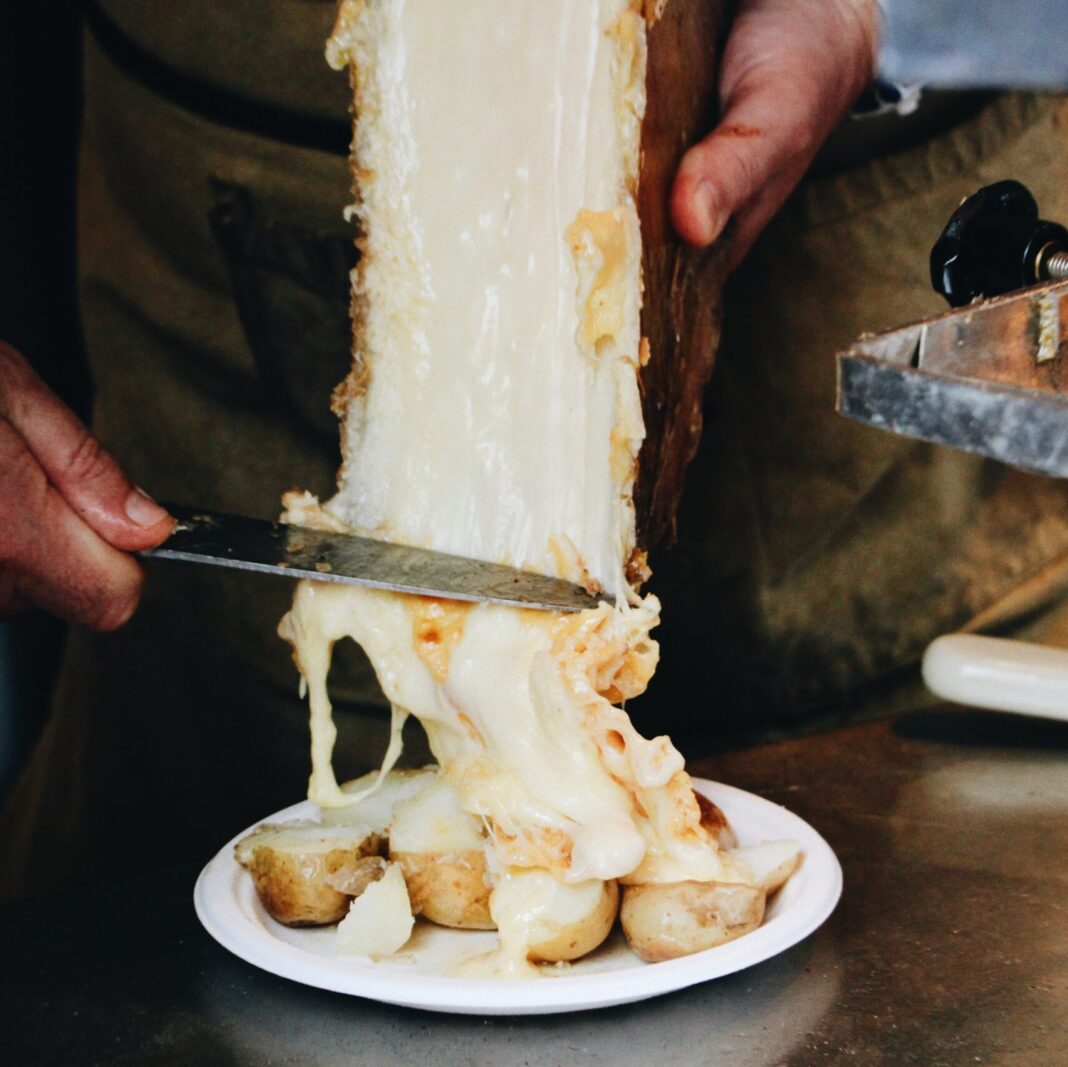 How To Effectively Clean a Cheesy Pot