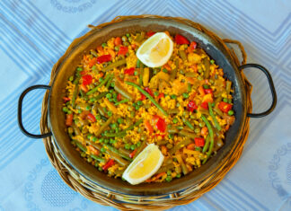Vegan paella