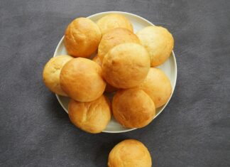 Bread rolls
