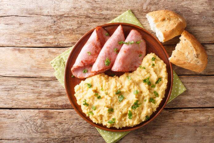 English pease pudding with fried ham