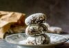 Chocolate crinkle cookies